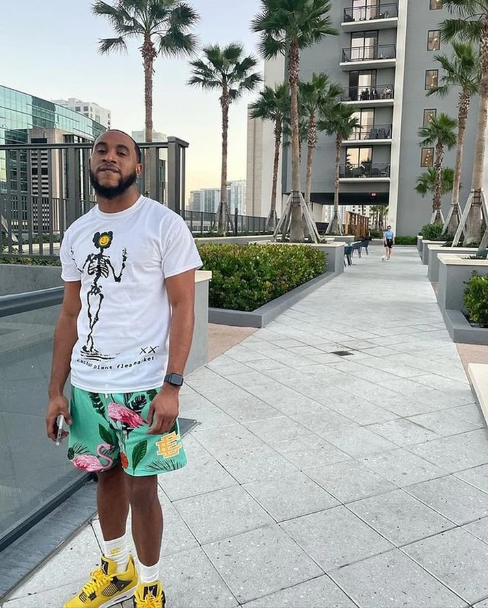 EE Shorts - Flamingo Verde